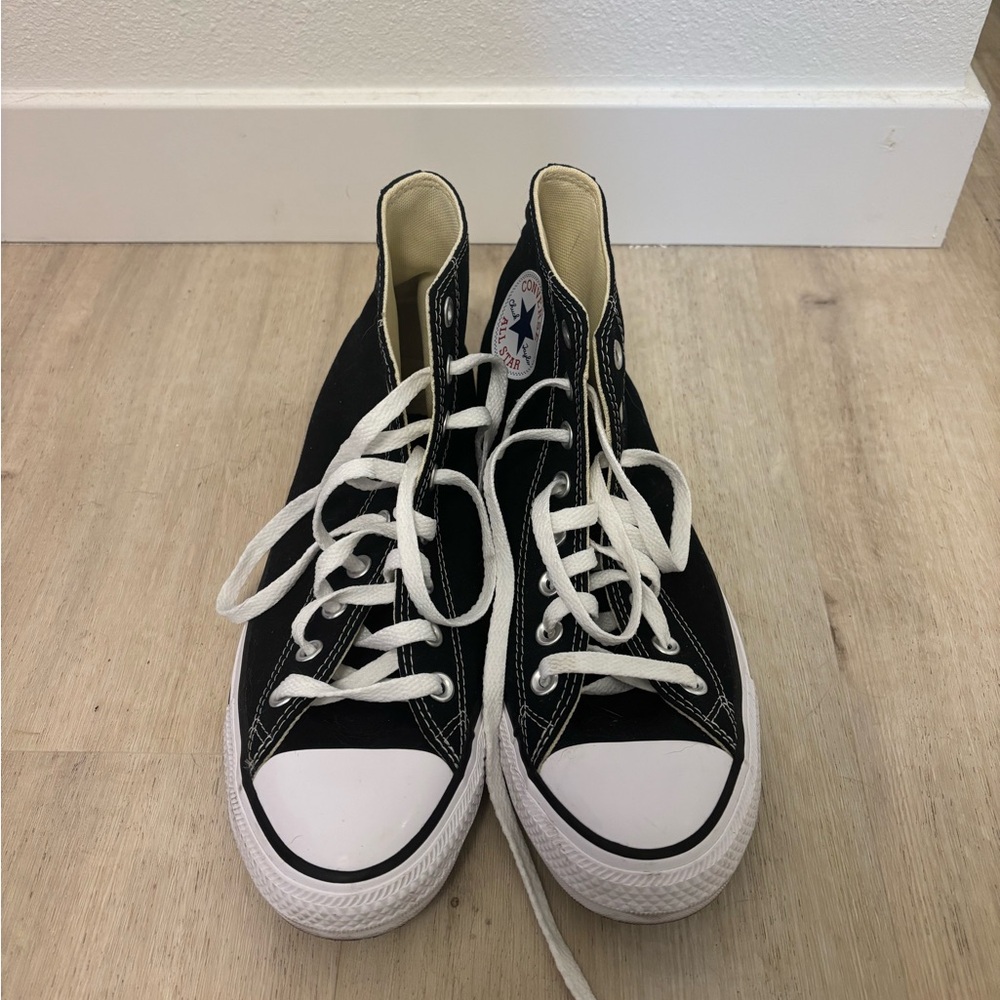 Converse Black High Top: M 8.5/ W 10.5